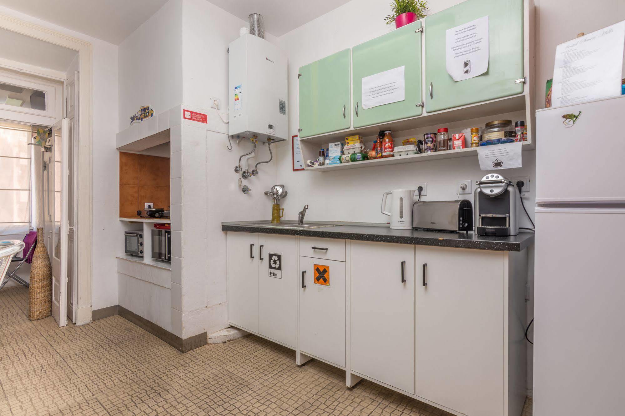 Hostel Seven Hills (Adults Only) Lisbona Esterno foto
